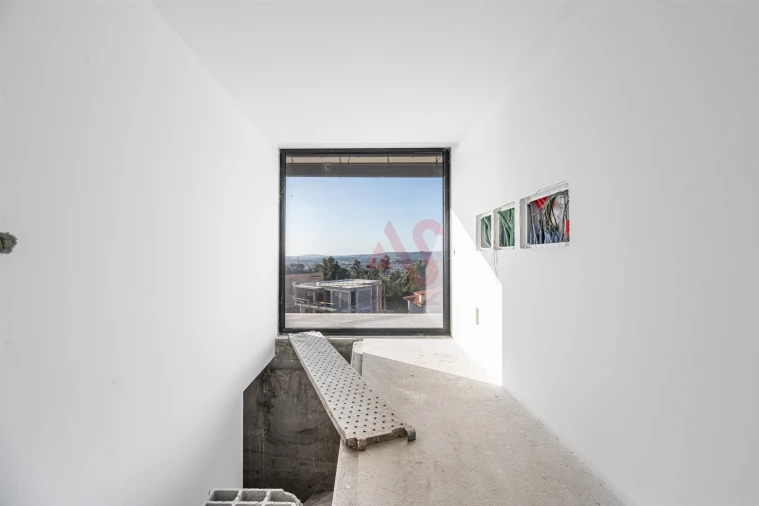 Moradia T3 para Venda em Roriz Foto 11