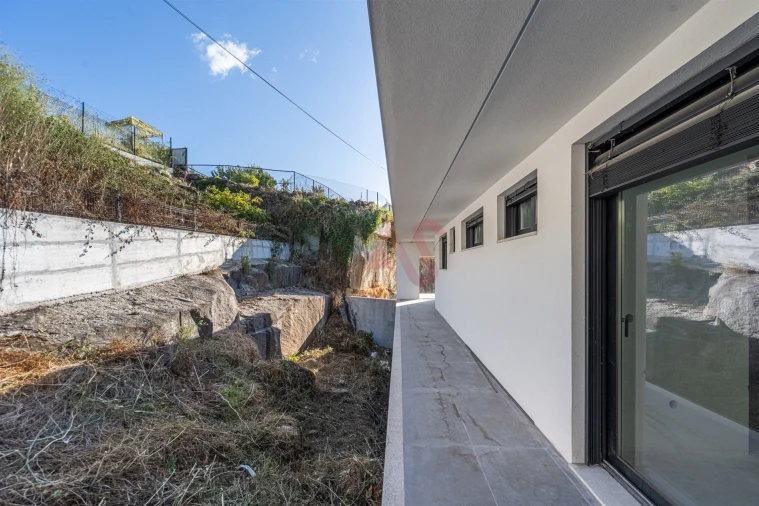 Moradia T3 para Venda em Roriz Foto 7