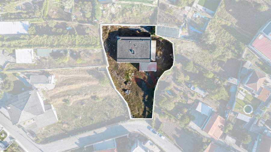 Moradia T3 para Venda em Roriz Foto 34