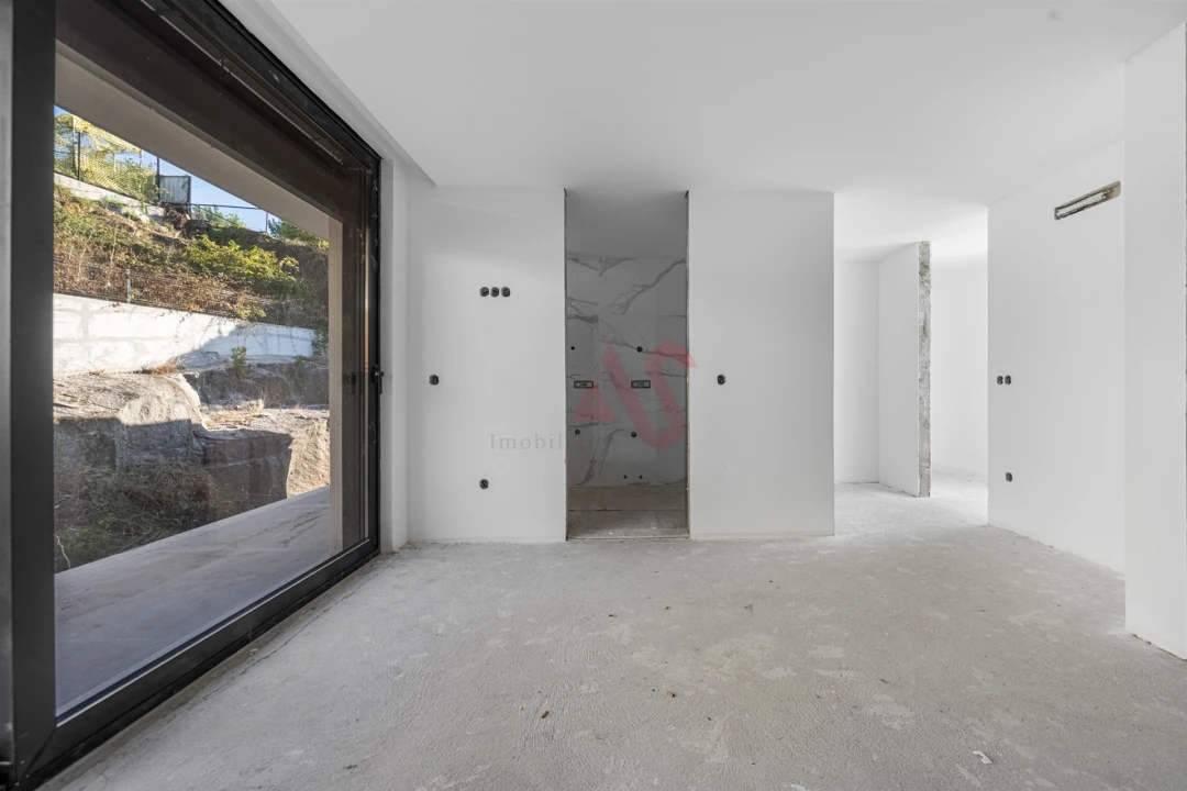 Moradia T3 para Venda em Roriz Foto 16