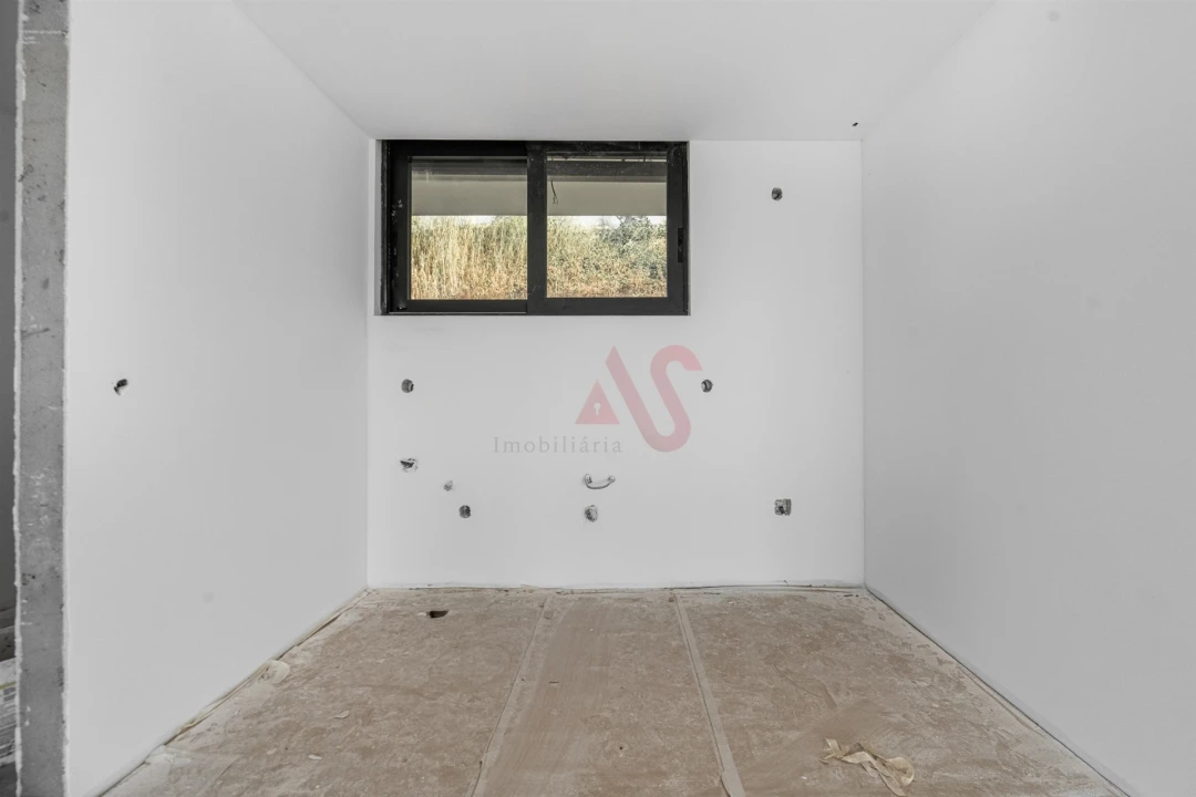 Moradia T3 para Venda em Roriz Foto 10