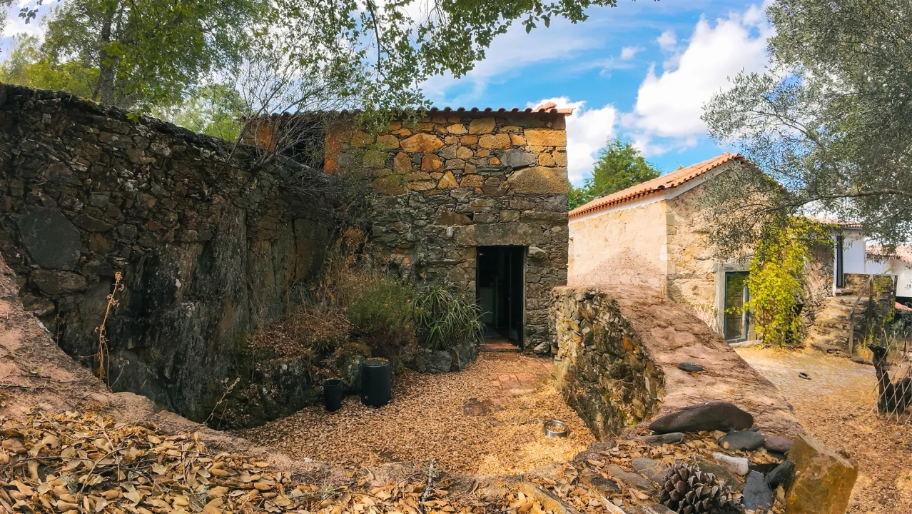 Moradia T1 para Arrendamento em Oleiros-Amieira Foto 9