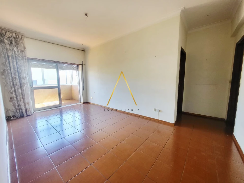 Apartamento T1 para Venda em Viseu Foto 2