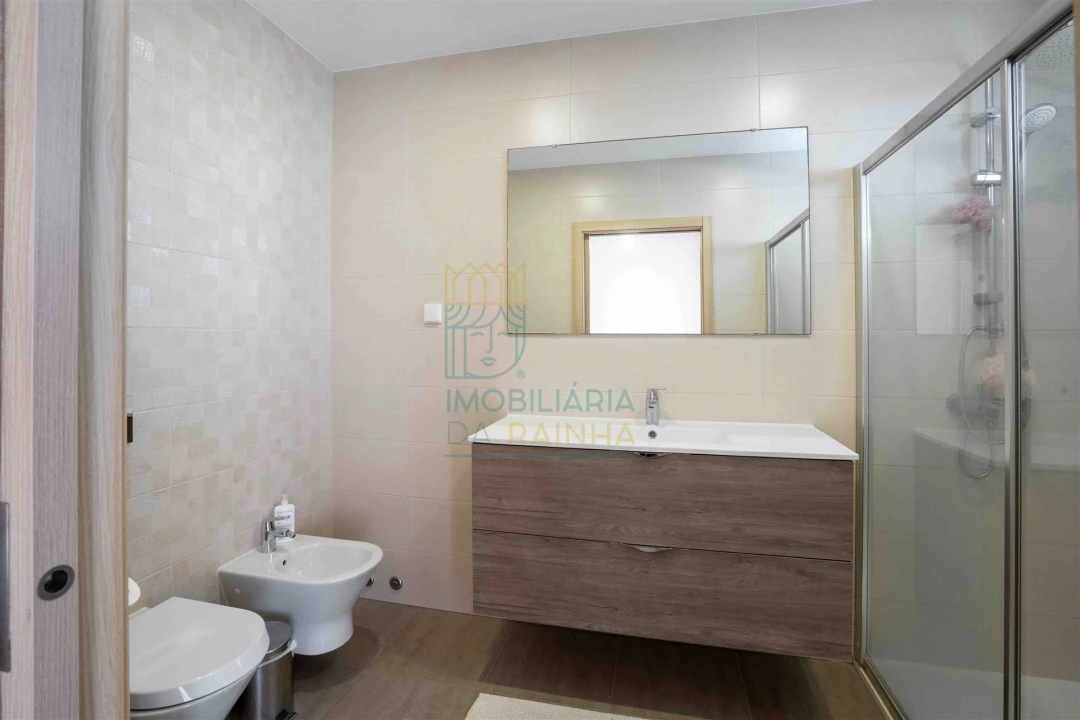 Moradia T4 para Venda em Nadadouro Foto 10