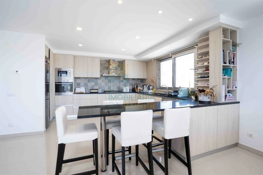 Moradia T4 para Venda em Nadadouro Foto 7