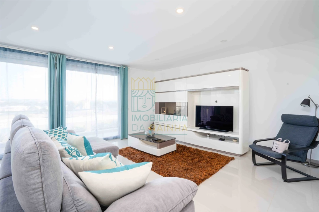 Moradia T4 para Venda em Nadadouro Foto 4