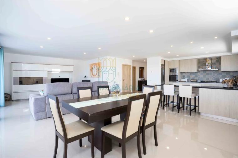 Moradia T4 para Venda em Nadadouro Foto 2