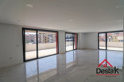 Apartamento T4 para Venda em Viseu