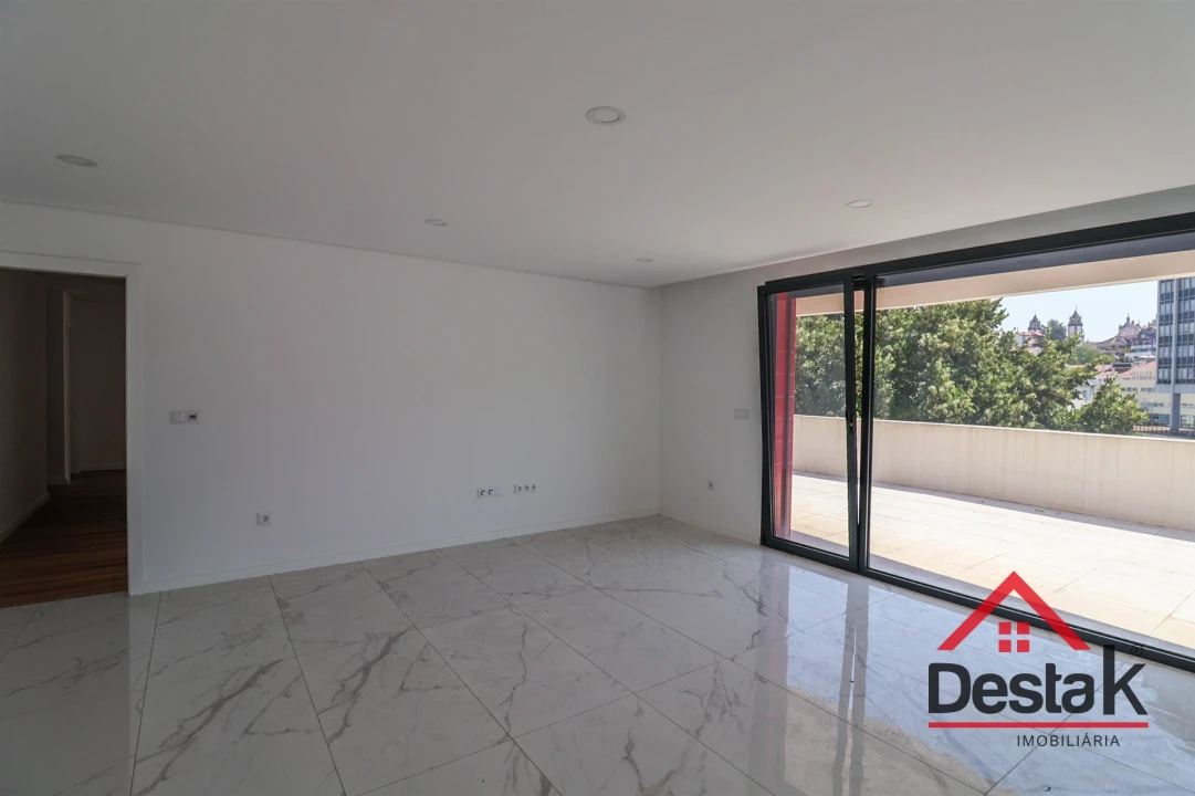 Apartamento T4 para Venda em Viseu Foto 5