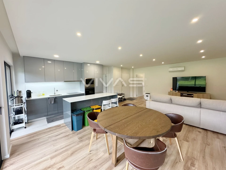 Apartamento T3 para Arrendamento em Gualtar Foto 5