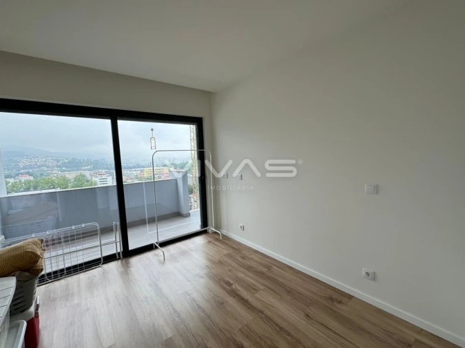 Apartamento T3 para Arrendamento em Gualtar Foto 12