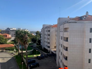 Apartamento T3 para Venda em Aldoar, Foz do Douro e Nevogilde