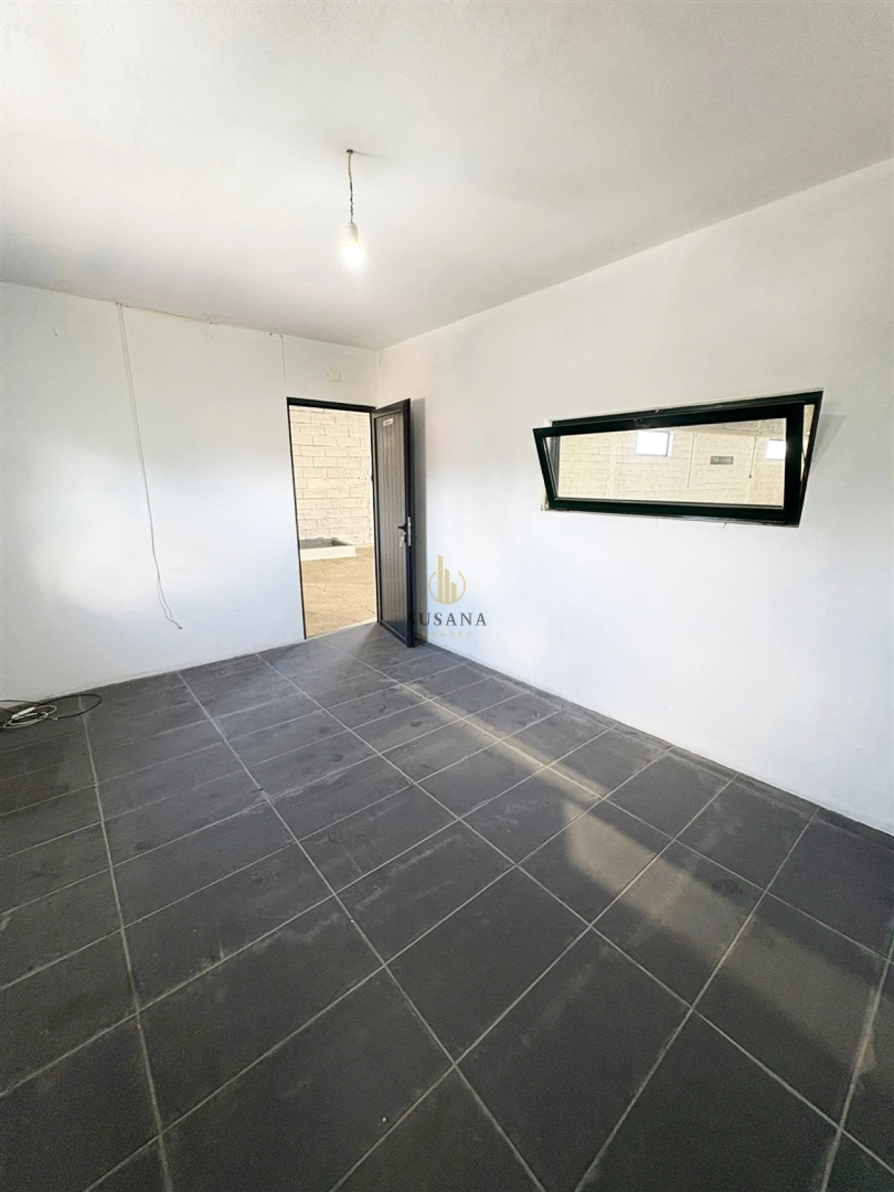 Armazém para Arrendamento em Mundão Foto 3