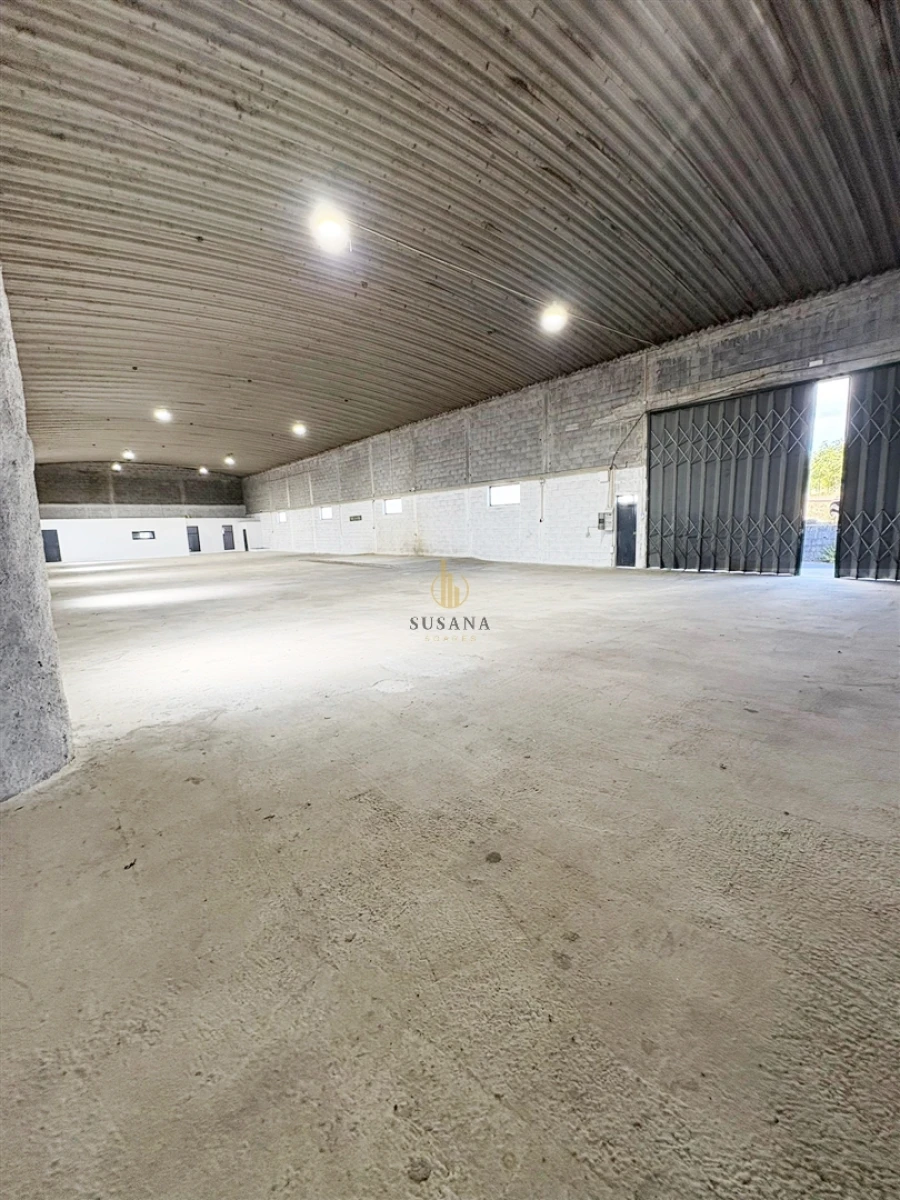 Armazém para Arrendamento em Mundão Foto 9