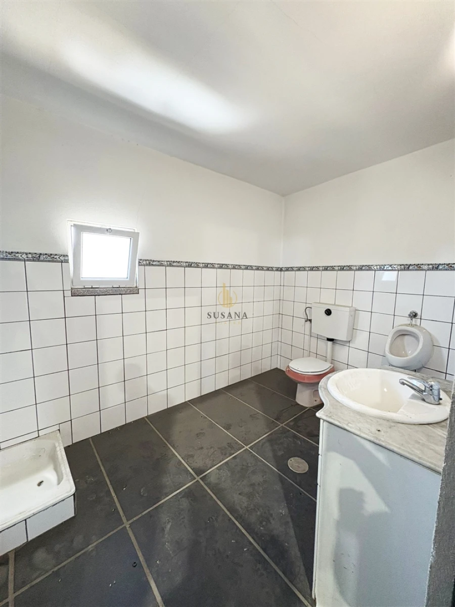 Armazém para Arrendamento em Mundão Foto 11