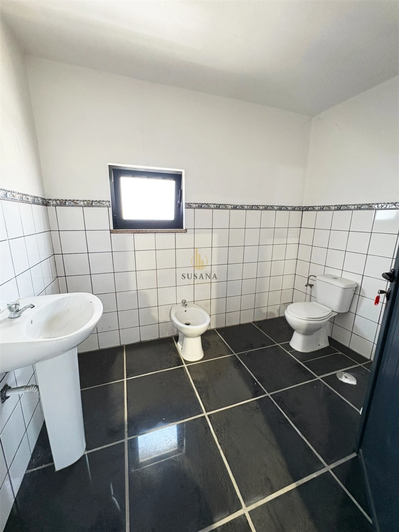 Armazém para Arrendamento em Mundão Foto 7