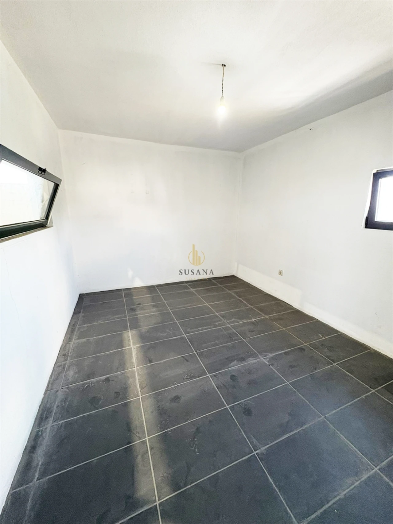 Armazém para Arrendamento em Mundão Foto 8