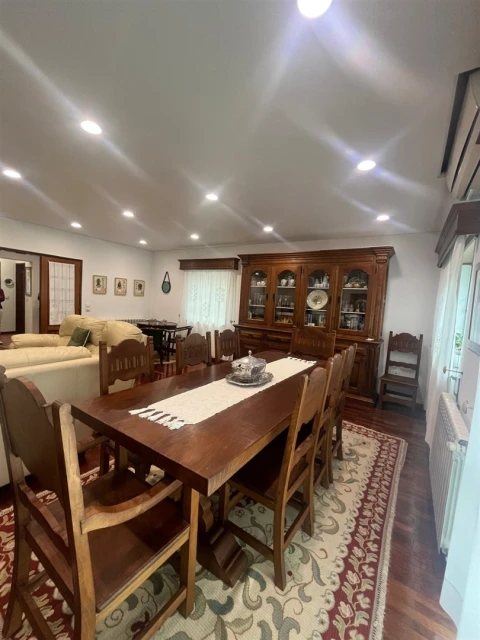 Moradia T4 para Venda em Rio de Loba
