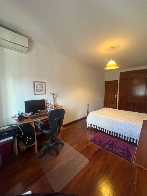 Moradia T4 para Venda em Rio de Loba