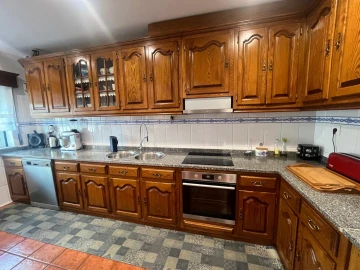 Moradia T4 para Venda em Rio de Loba