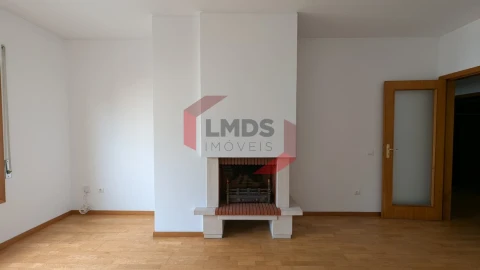 Apartamento T3 para Venda em Aguas Santas