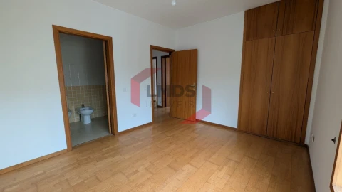 Apartamento T3 para Venda em Aguas Santas