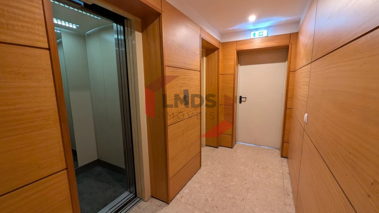 Apartamento T3 para Venda em Aguas Santas Foto 3