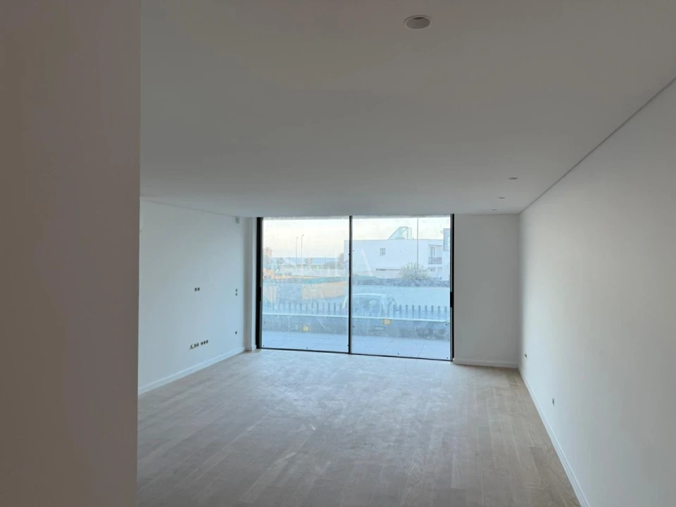 Apartamento T2 para Venda em Canidelo Foto 2