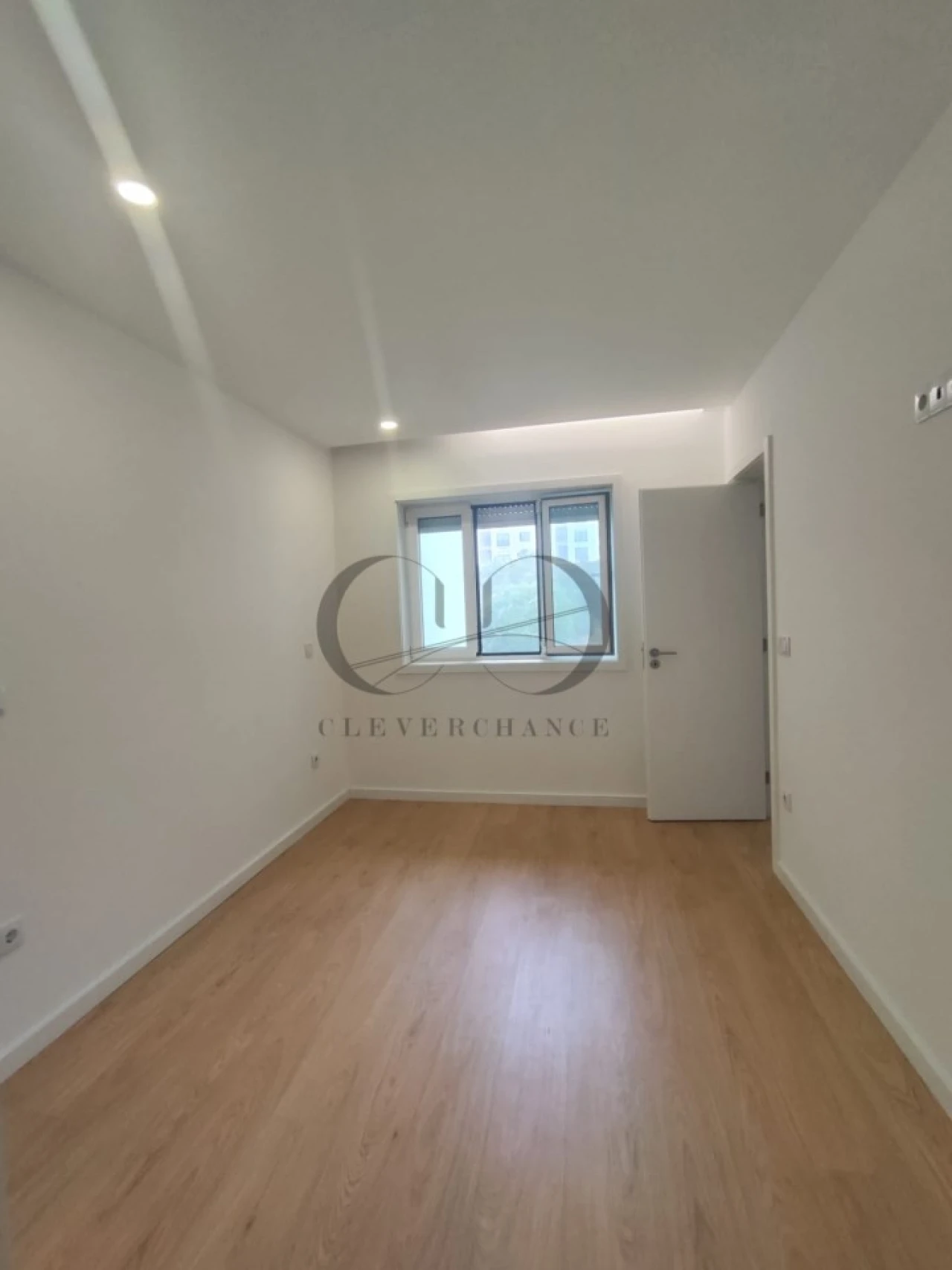 Apartamento T1 para Venda em Cedofeita, Santo Ildefonso, Sé, Miragaia, São Nicolau e Vitória Foto 12
