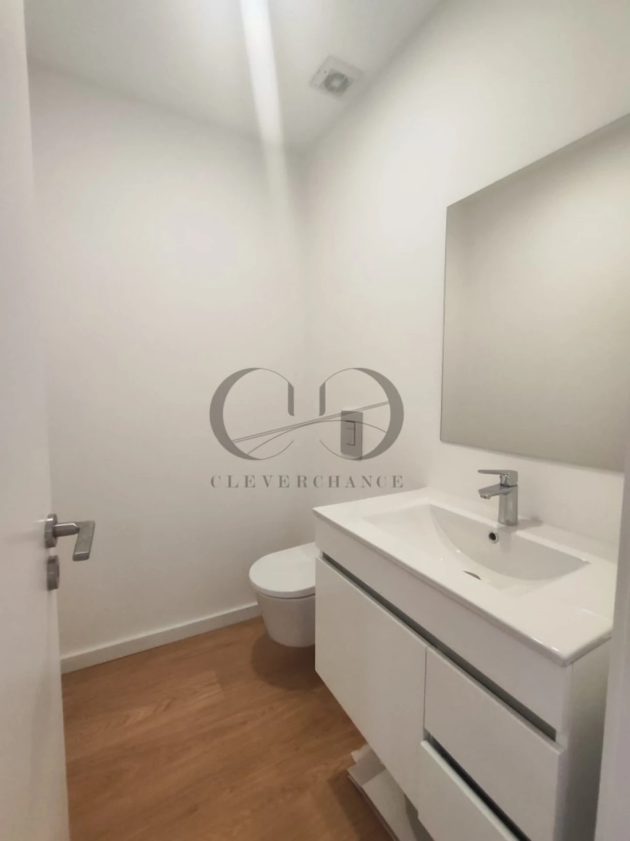 Apartamento T1 para Venda em Cedofeita, Santo Ildefonso, Sé, Miragaia, São Nicolau e Vitória Foto 4