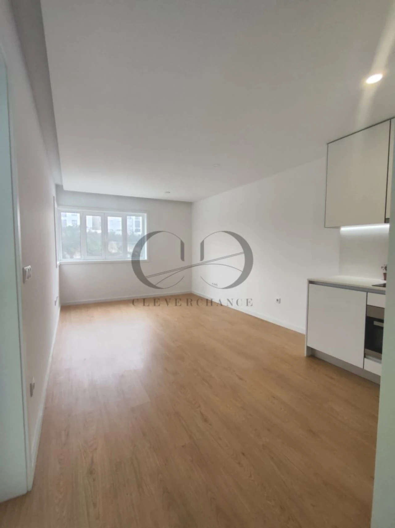 Apartamento T1 para Venda em Cedofeita, Santo Ildefonso, Sé, Miragaia, São Nicolau e Vitória Foto 3