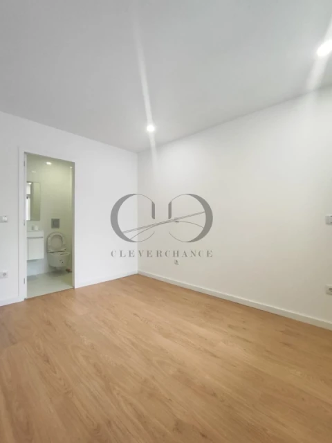 Apartamento T1 para Venda em Cedofeita, Santo Ildefonso, Sé, Miragaia, São Nicolau e Vitória