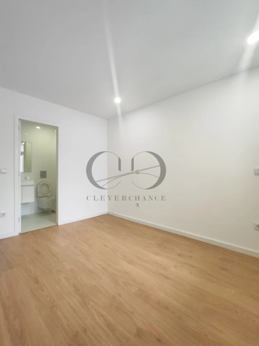 Apartamento T1 para Venda em Cedofeita, Santo Ildefonso, Sé, Miragaia, São Nicolau e Vitória Foto 10