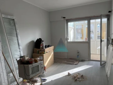 Apartamento T2 para Venda em Oeiras e São Julião da Barra, Paço de Arcos e Caxias