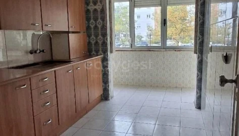 Apartamento T2 para Venda em Oeiras e São Julião da Barra, Paço de Arcos e Caxias