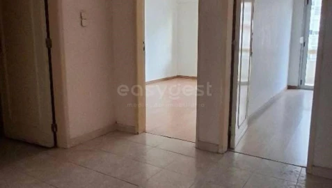 Apartamento T2 para Venda em Oeiras e São Julião da Barra, Paço de Arcos e Caxias