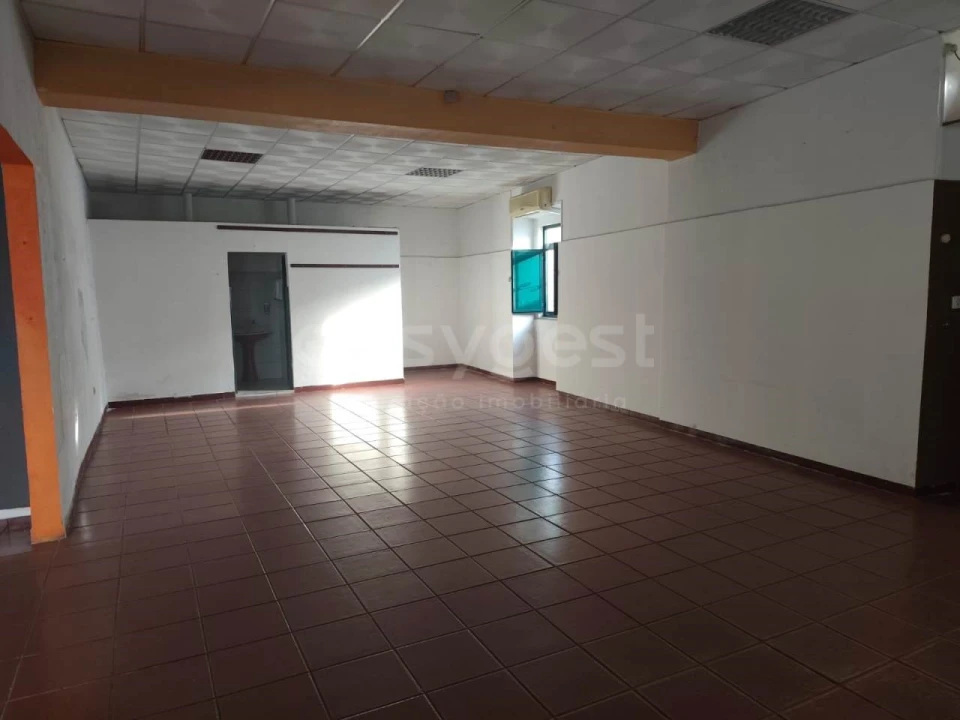 Loja para Venda em São João de Negrilhos Foto 1