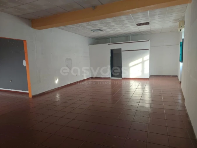 Loja para Venda em São João de Negrilhos Foto 2