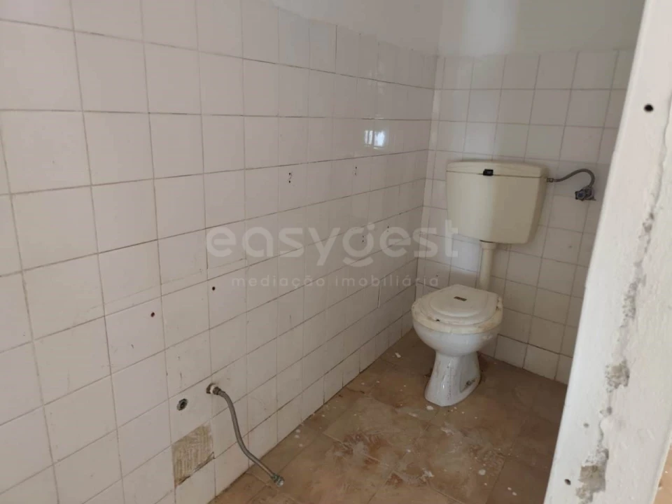 Moradia T1 para Venda em Aljustrel e Rio de Moinhos Foto 8