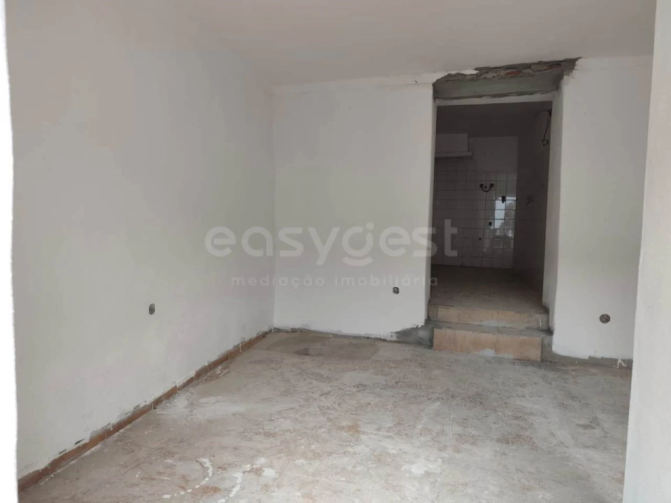 Moradia T1 para Venda em Aljustrel e Rio de Moinhos Foto 12