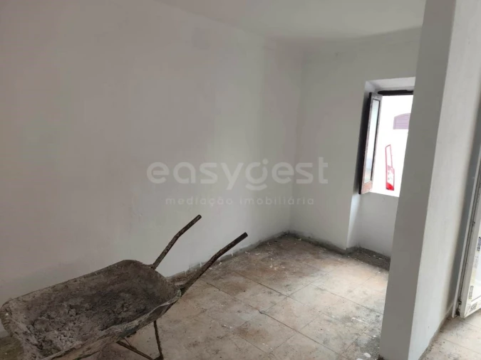 Moradia T1 para Venda em Aljustrel e Rio de Moinhos Foto 4
