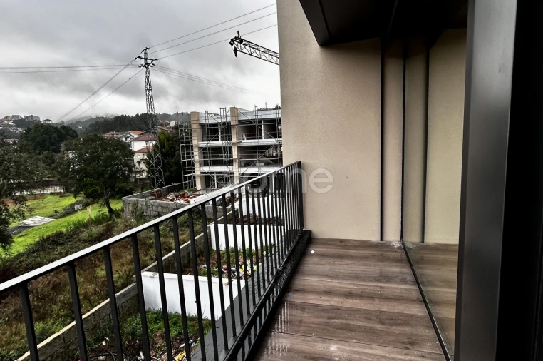 Moradia T3 para Venda em Fânzeres e São Pedro da Cova Foto 23