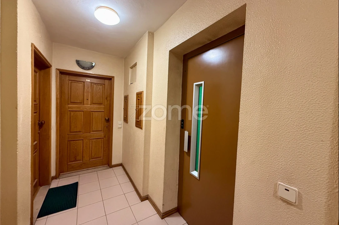 Apartamento T1 para Venda em Mafamude e Vilar do Paraíso Foto 4