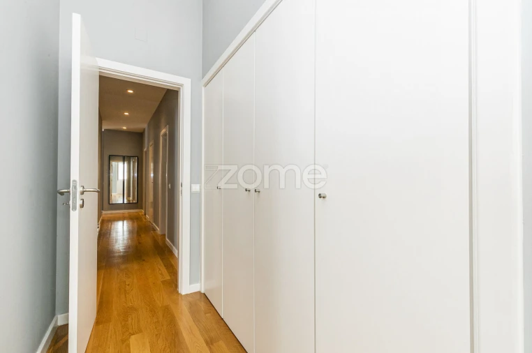 Apartamento T2 para Venda em Santa Maria Maior Foto 8