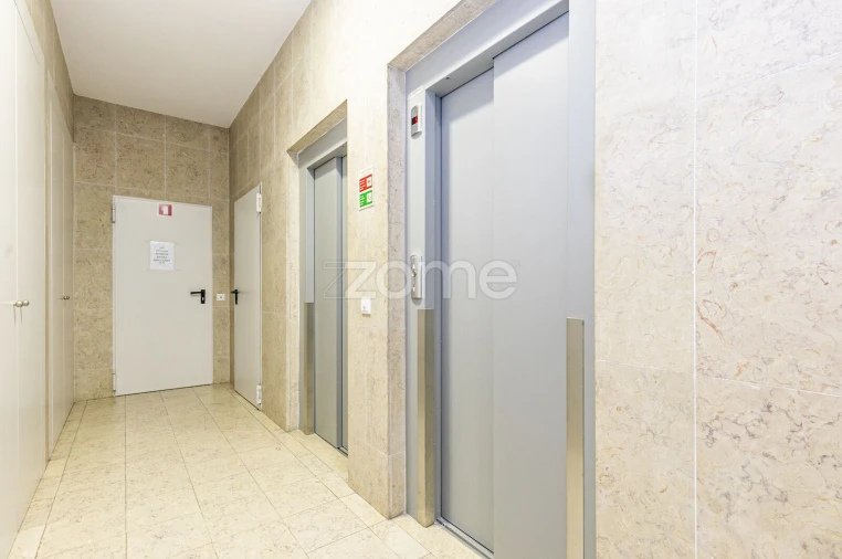 Apartamento T2 para Venda em Santa Maria Maior Foto 16