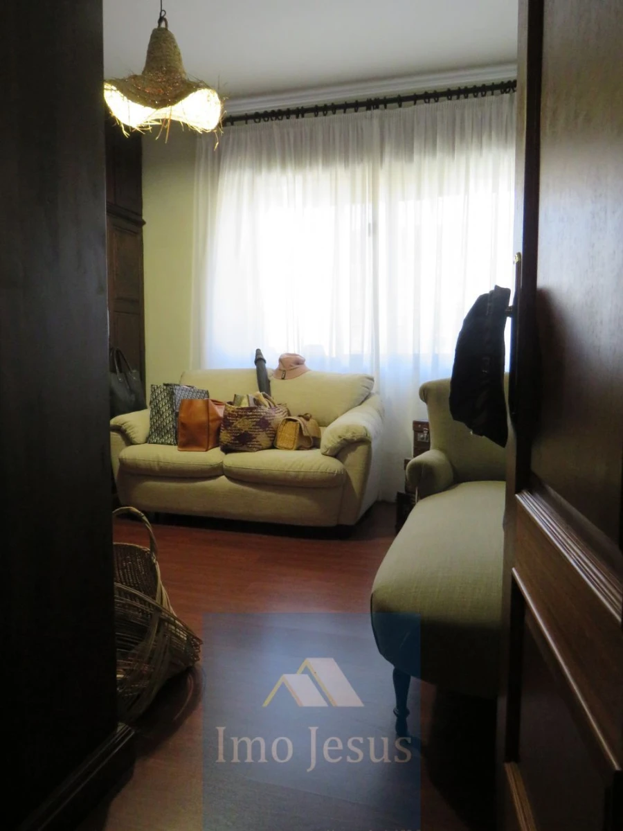 Moradia T5 para Venda em Mafamude e Vilar do Paraíso Foto 12