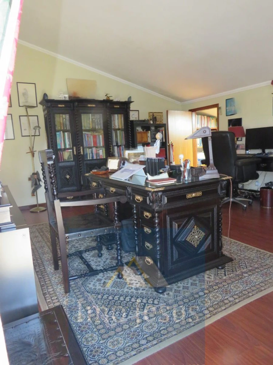 Moradia T5 para Venda em Mafamude e Vilar do Paraíso Foto 6