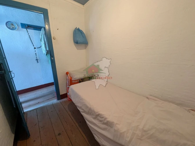 Moradia T4 para Venda em São João do Peso Foto 8