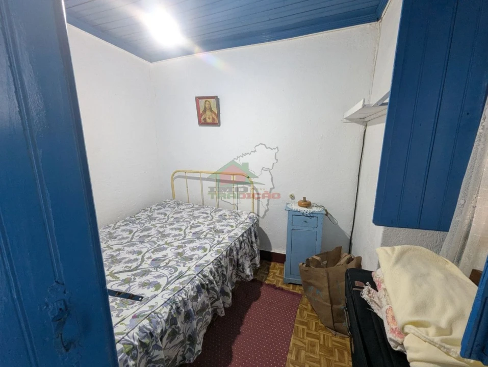 Moradia T4 para Venda em São João do Peso Foto 3