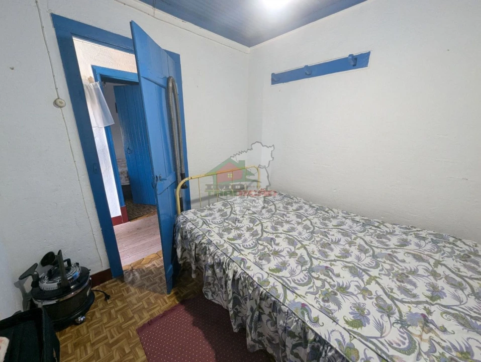 Moradia T4 para Venda em São João do Peso Foto 4